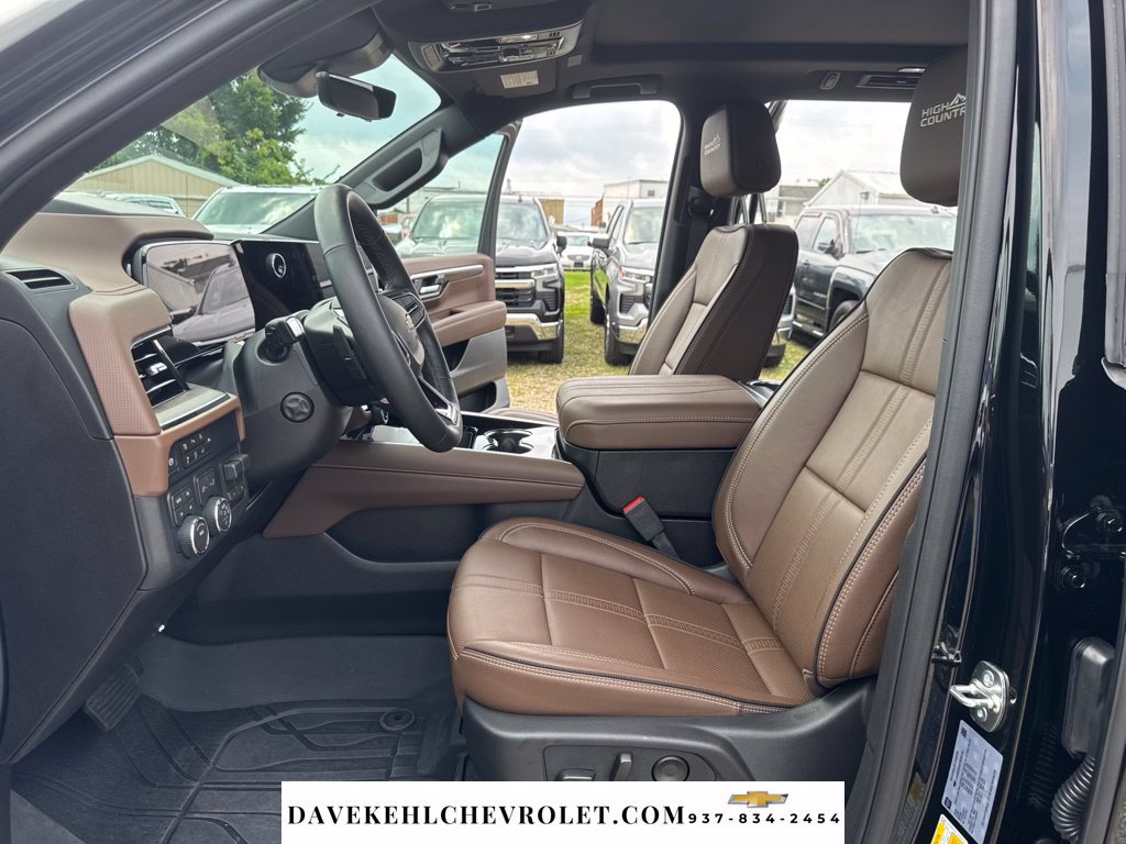 Used 2026 Chevrolet Suburban High Country w/ Sun And Tow Package AWD/4WD image 20