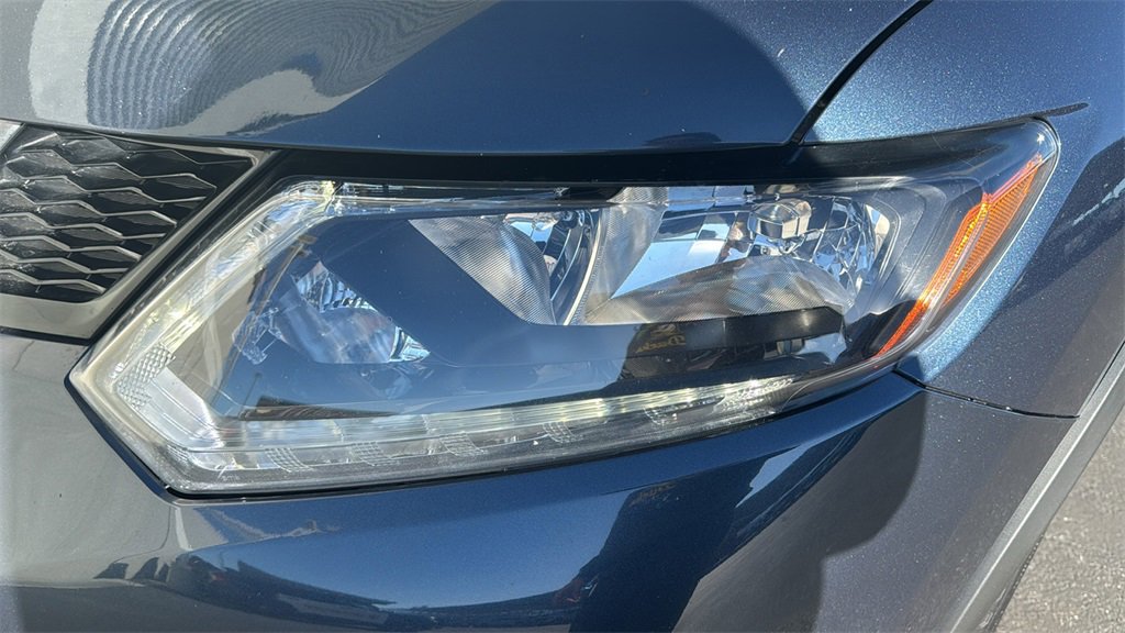 Used 2016 Nissan Rogue SL image 6