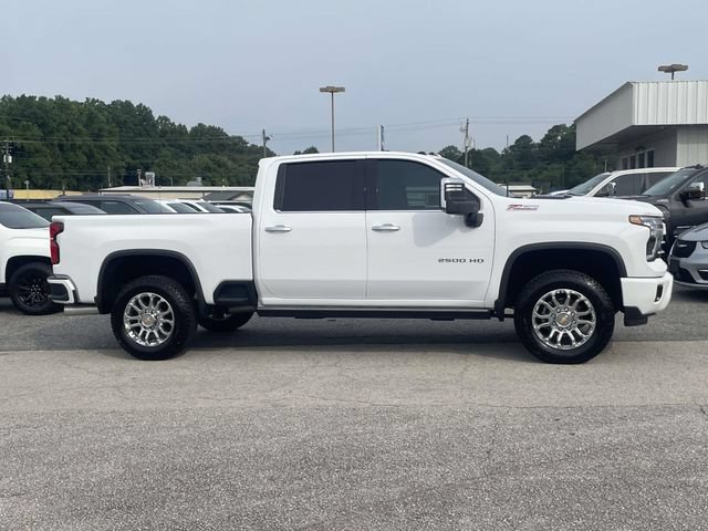 Used 2025 Chevrolet Silverado 2500 LTZ w/ Z71 Chrome Sport Edition AWD/4WD image 2