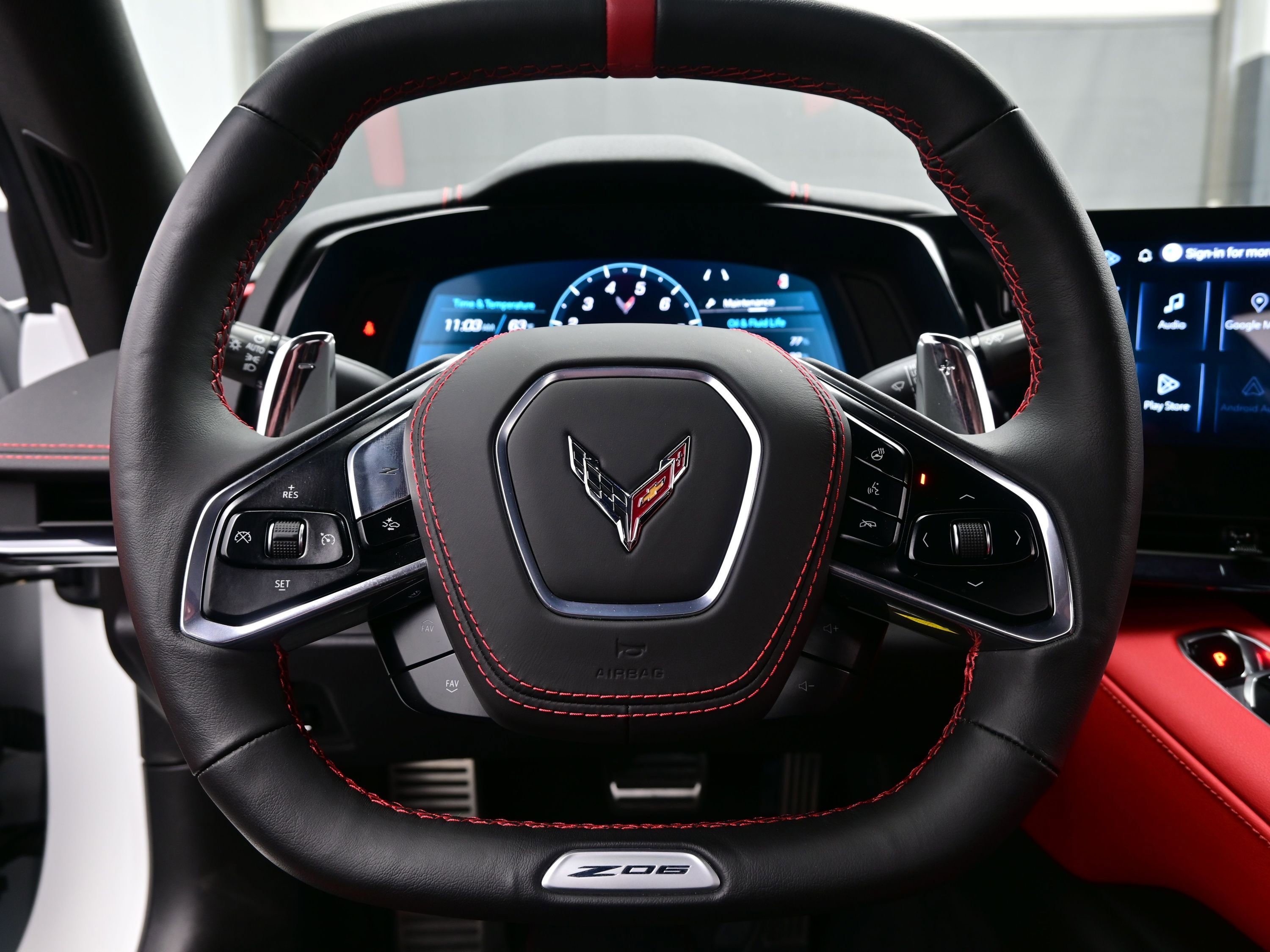 Used 2025 Chevrolet Corvette Z06 w/ Stealth Interior Trim Package RWD image 21