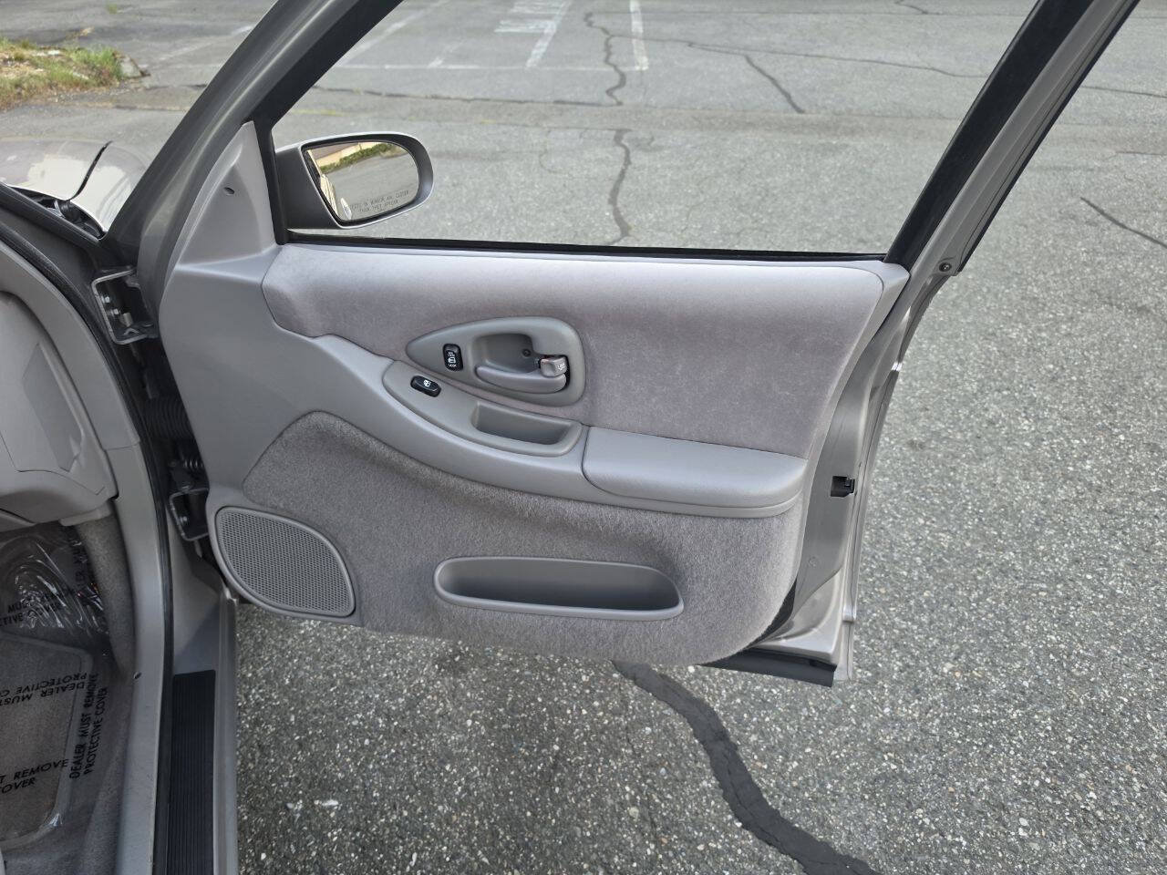 Used 1996 Chevrolet Lumina LS FWD image 28