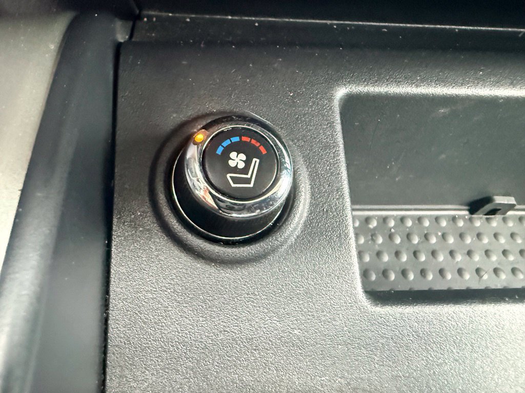 Used 2018 Nissan Titan PRO-4X AWD/4WD image 31