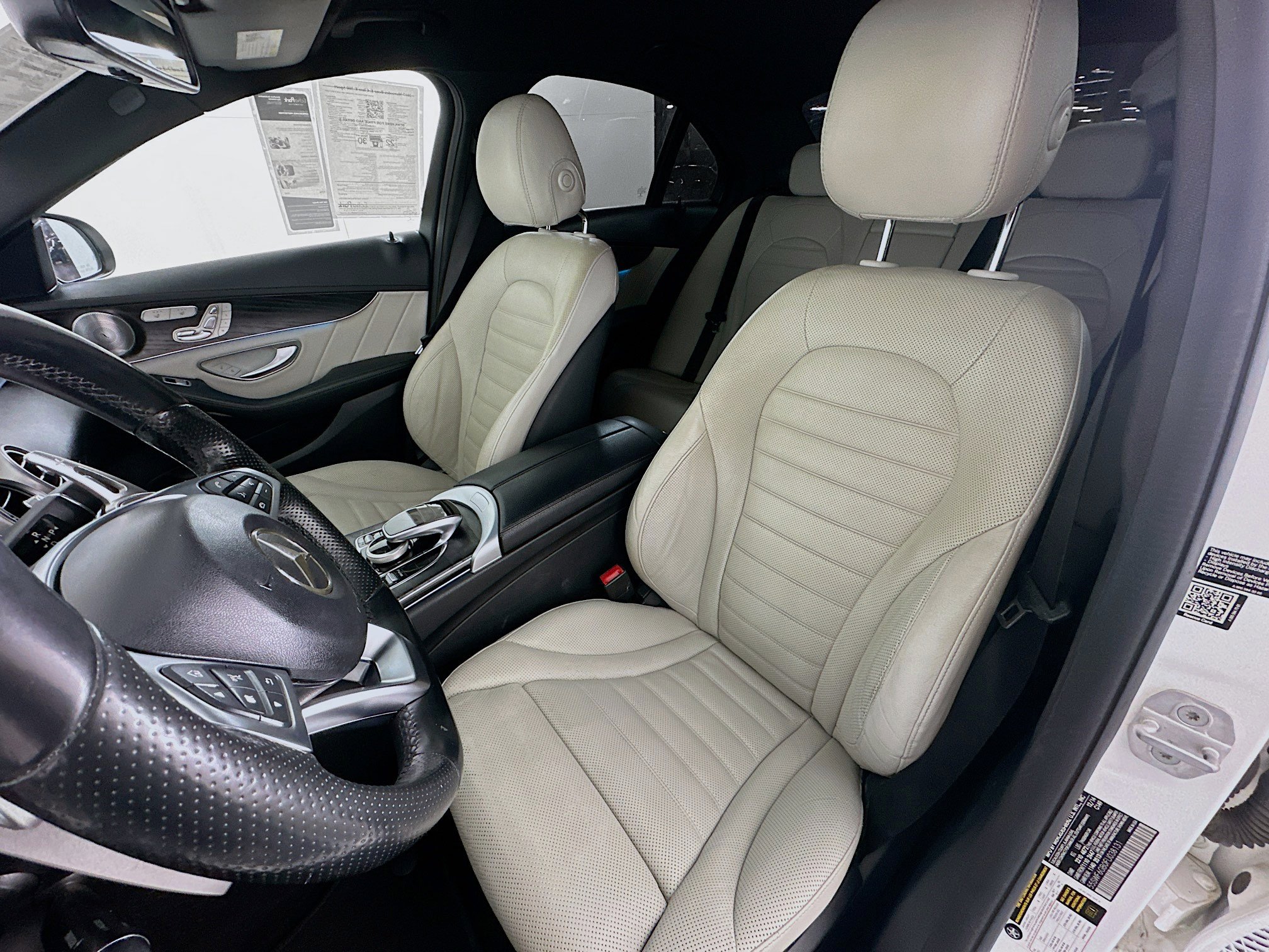 Used 2015 Mercedes-Benz C 400 4MATIC image 13