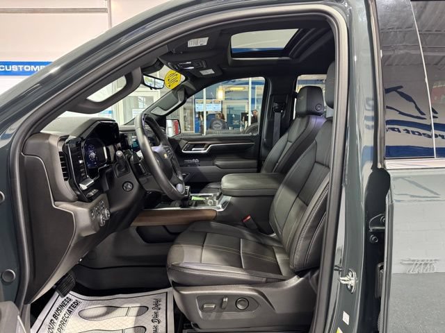 Used 2026 Chevrolet Silverado 1500 High Country AWD/4WD image 7
