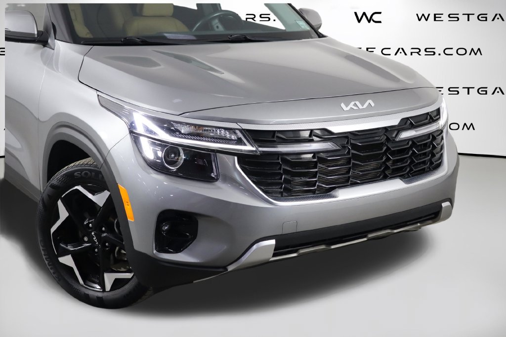 Used 2024 Kia Seltos EX FWD image 48