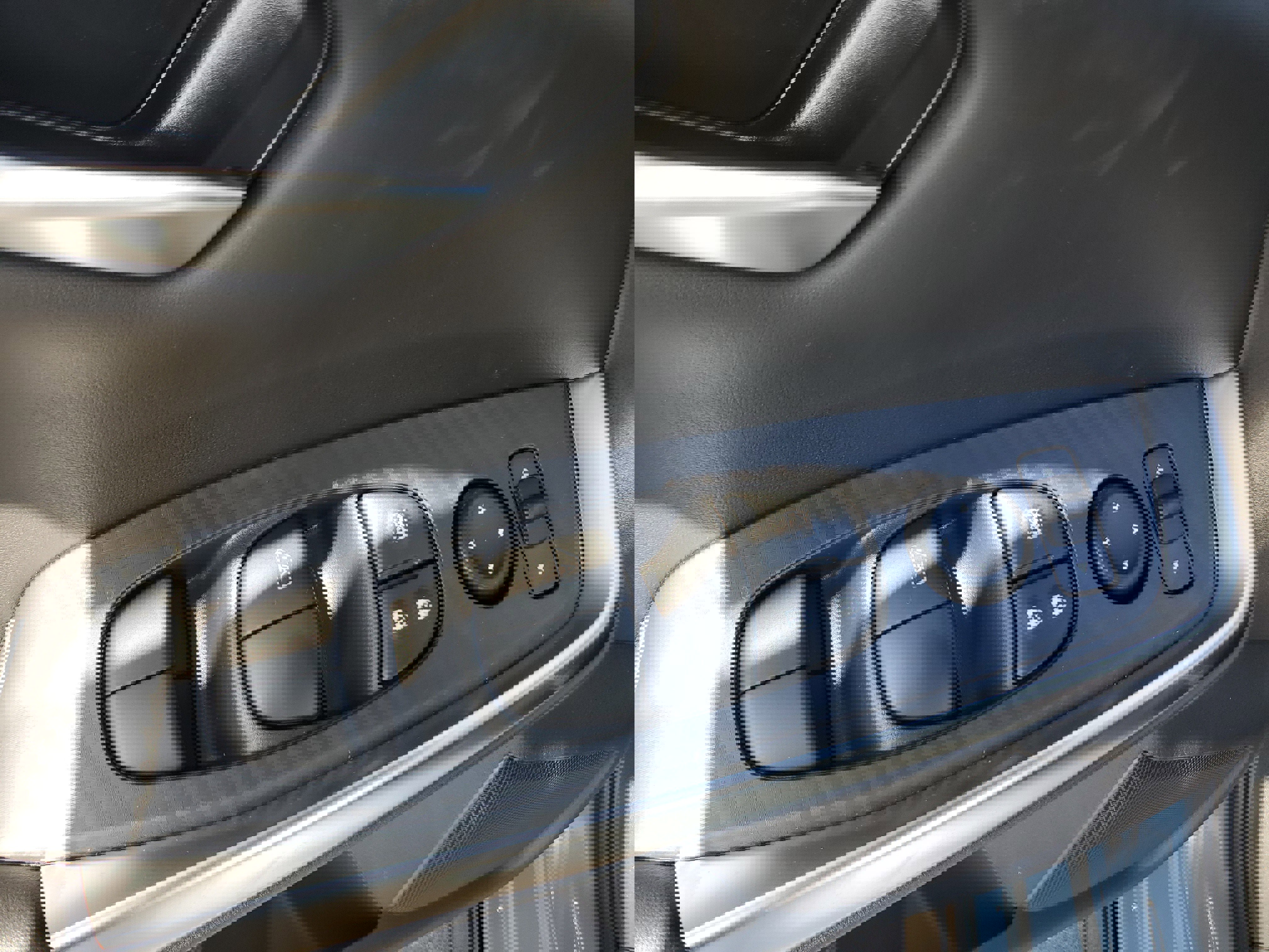 New 2025 Nissan Sentra SR w/ Midnight Edition image 19