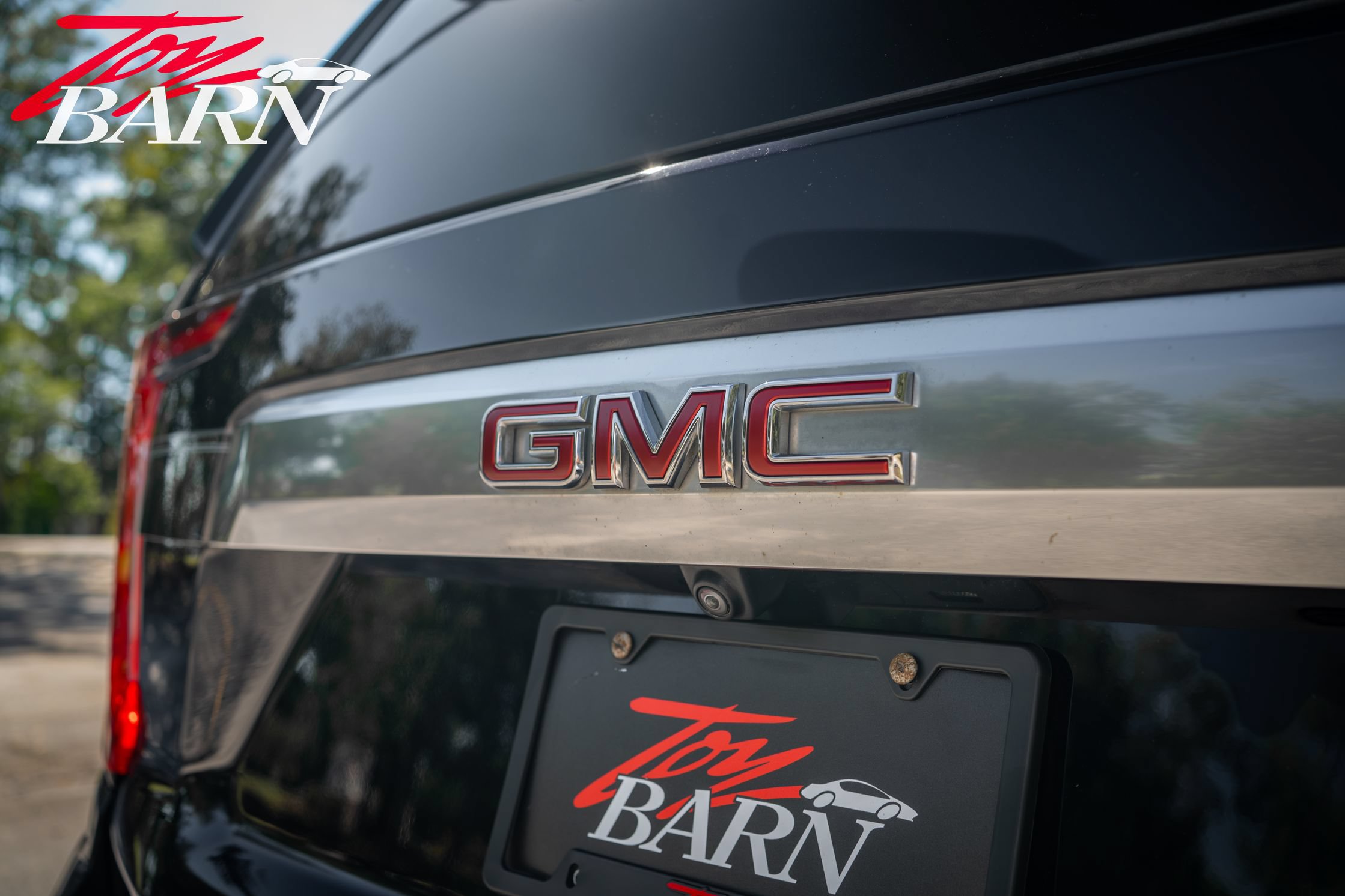 Used 2021 GMC Yukon Denali AWD/4WD image 9