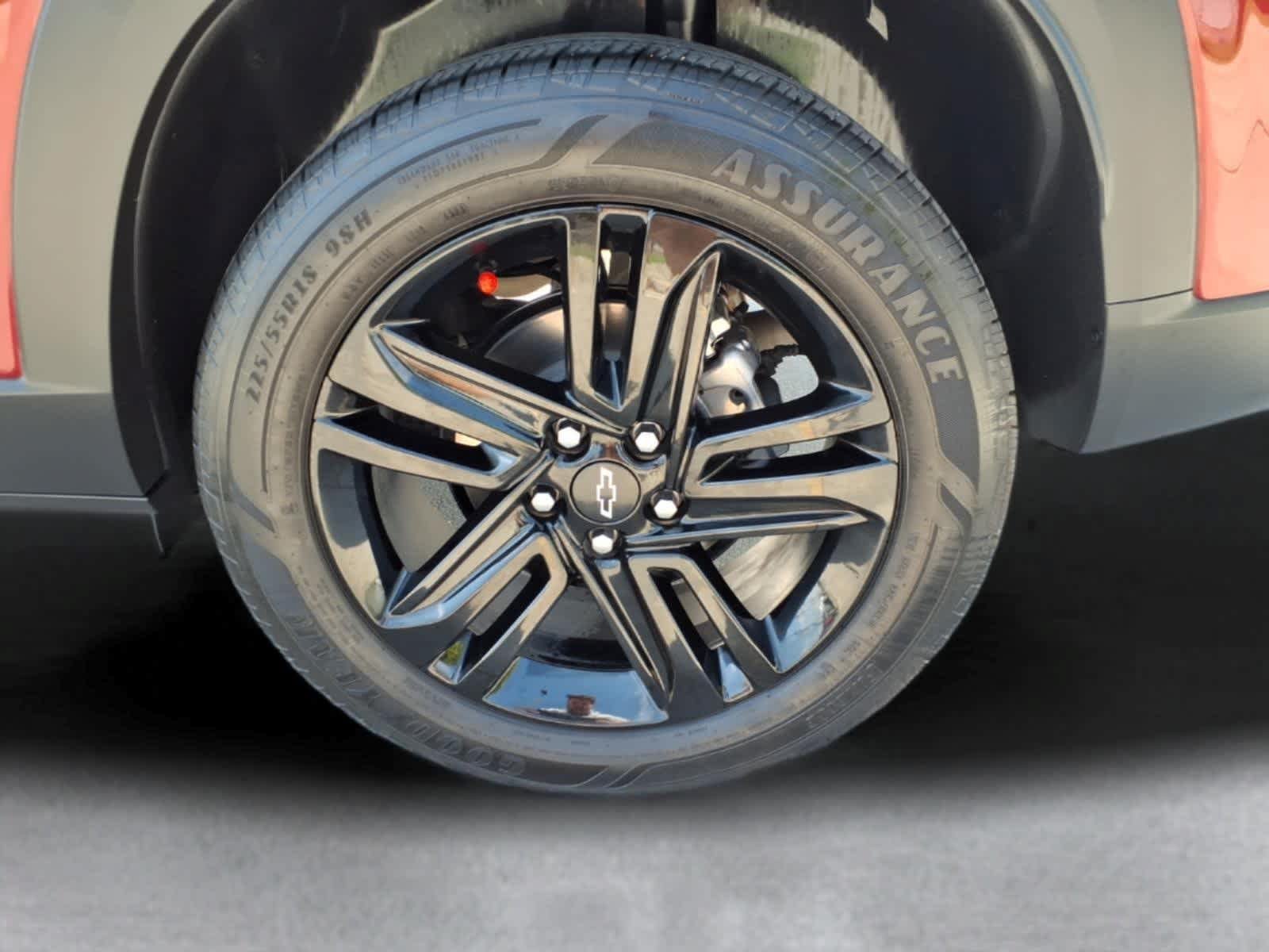 Used 2024 Chevrolet Trax ACTIV w/ Driver Confidence Package FWD image 9