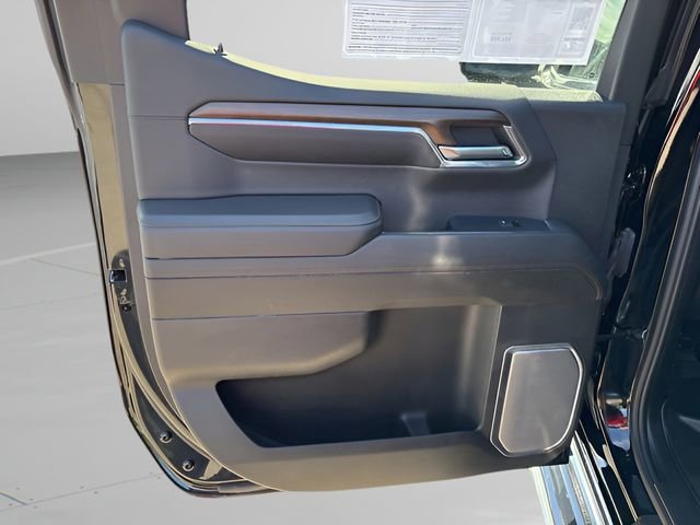 Used 2023 Chevrolet Silverado 1500 High Country w/ Technology Package image 18