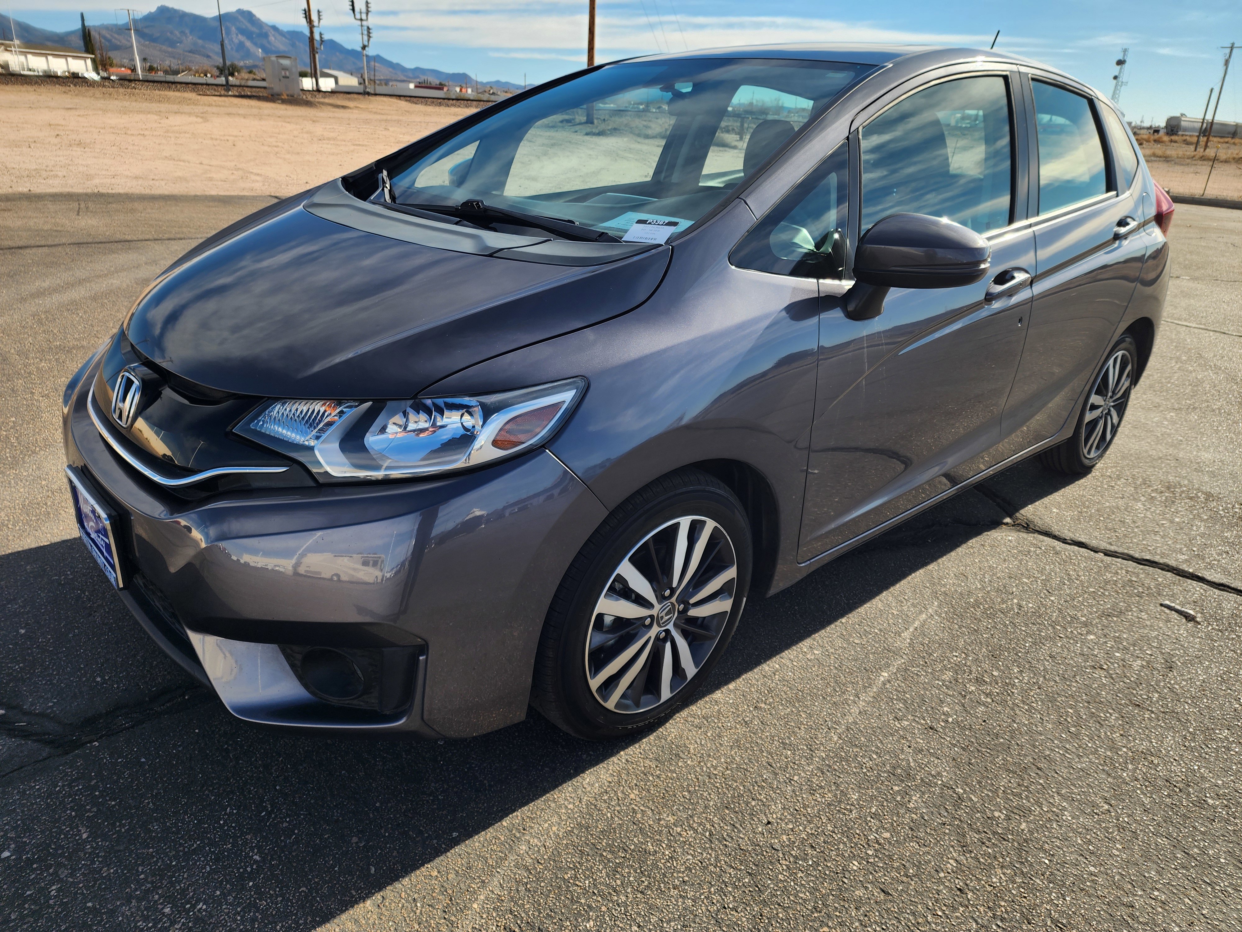 Used 2017 Honda Fit EX image 3