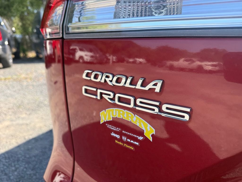 Used 2022 Toyota Corolla Cross LE w/ Moonroof Package FWD image 17
