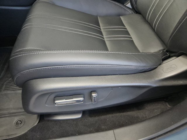 Used 2025 Honda HR-V EX-L image 31