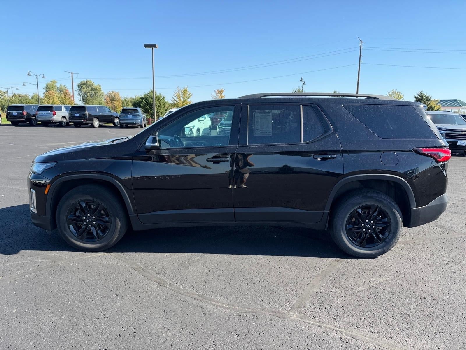 Used 2023 Chevrolet Traverse LT AWD/4WD image 2