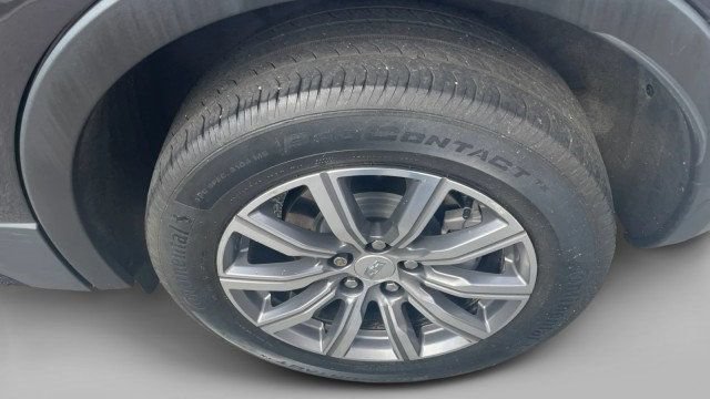 Used 2023 Cadillac XT4 Sport AWD/4WD image 22