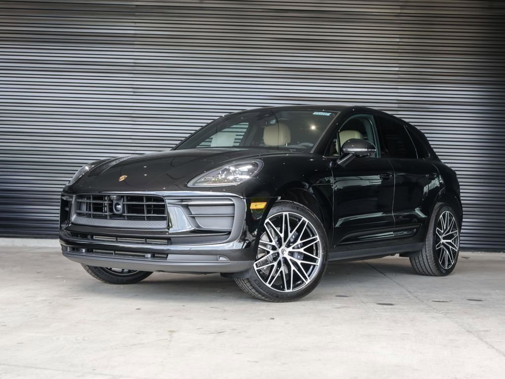 Certified 2025 Porsche Macan image 1