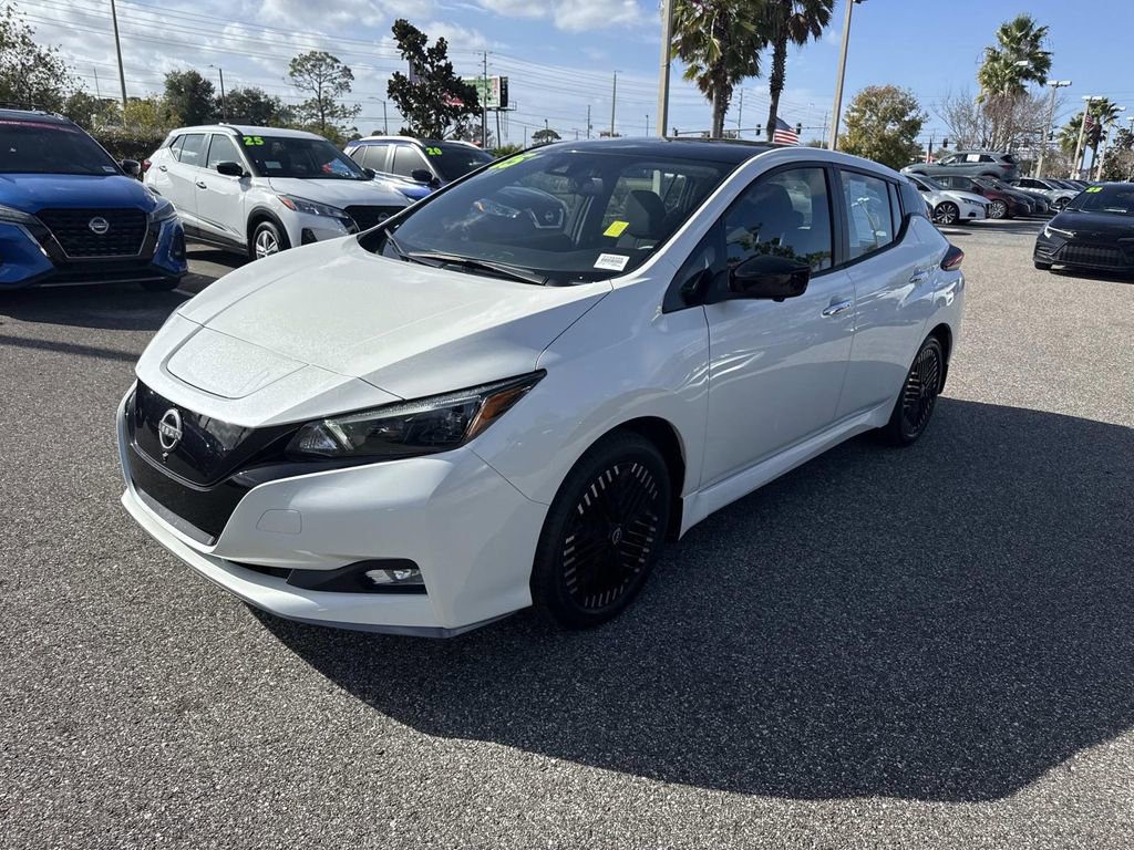 Certified 2025 Nissan Leaf SV Plus image 8