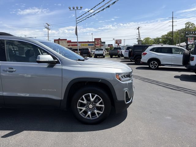 Used 2023 GMC Acadia SLT AWD/4WD image 2