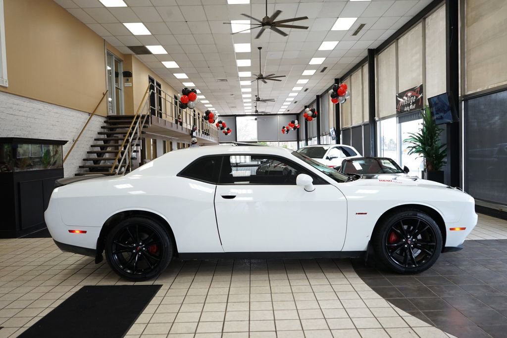 Used 2018 Dodge Challenger R/T w/ Blacktop Package image 17