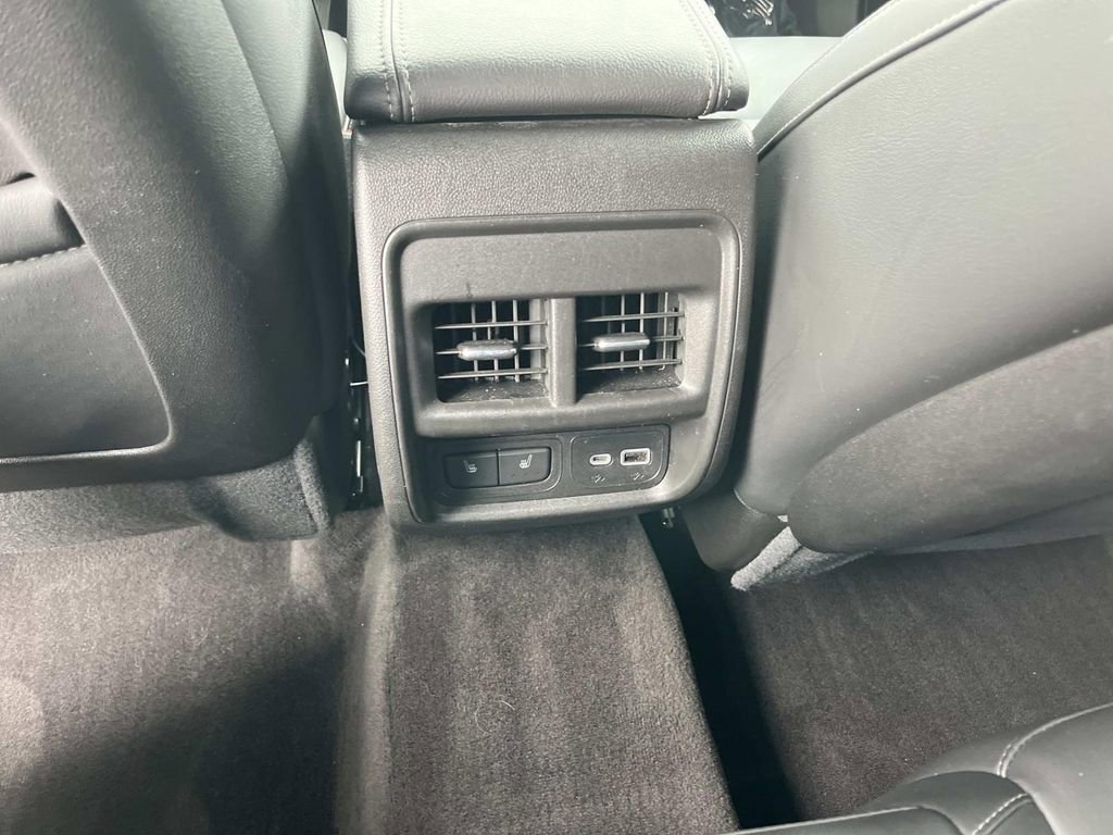 Certified 2023 Cadillac XT4 Premium Luxury w/ Cold Weather Package image 17