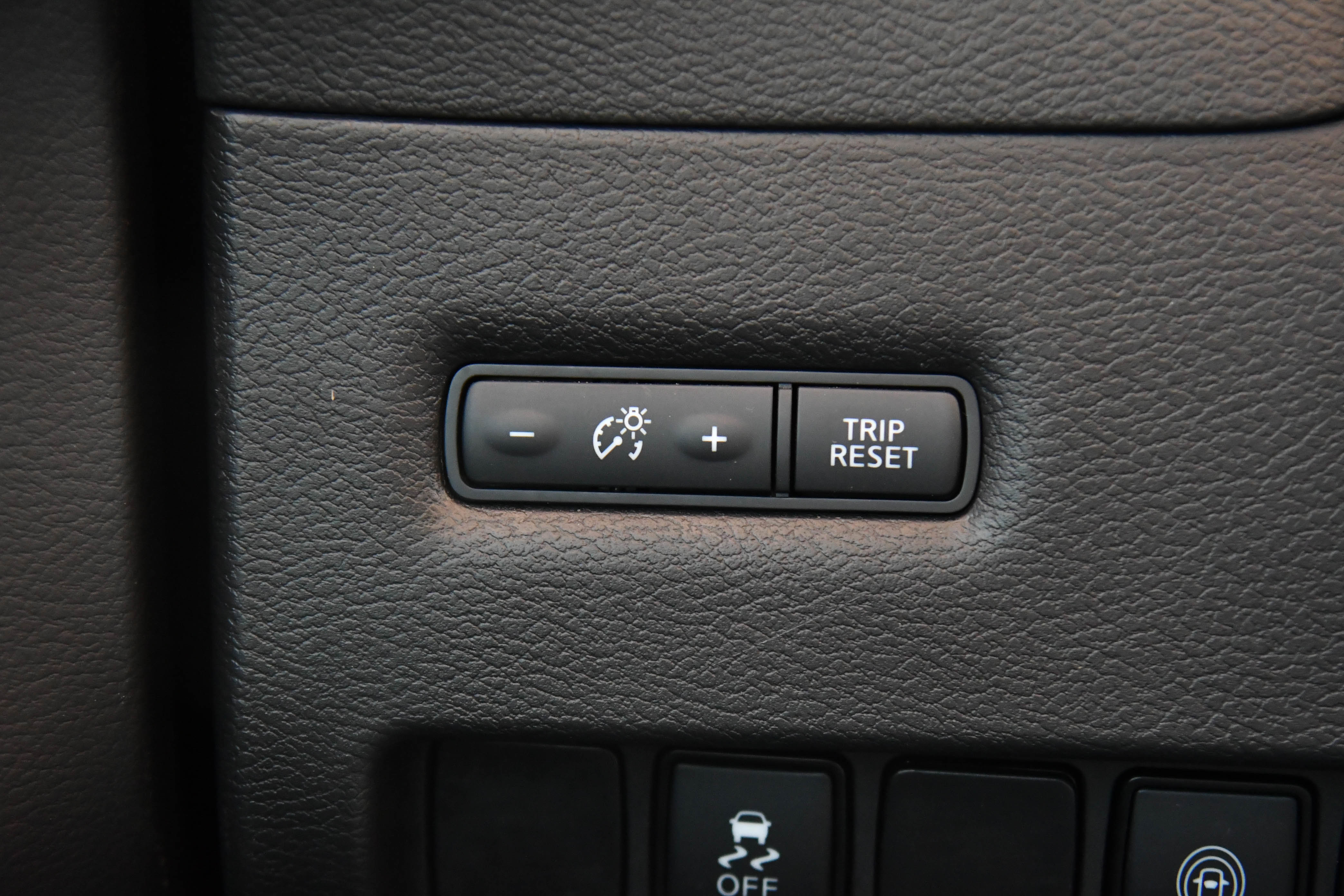 Used 2023 Nissan Murano SV image 30