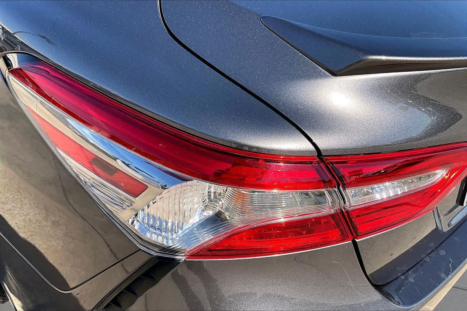 Used 2019 Toyota Camry SE FWD image 29