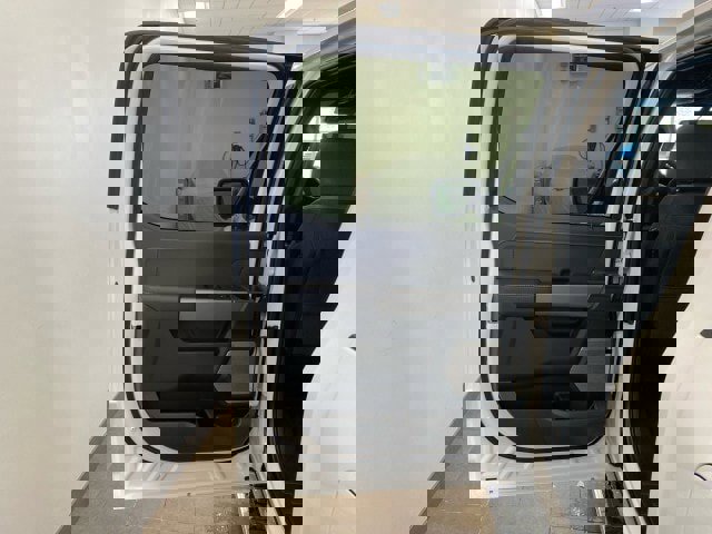 New 2025 Ford F150 XLT w/ Equipment Group 303A High image 8