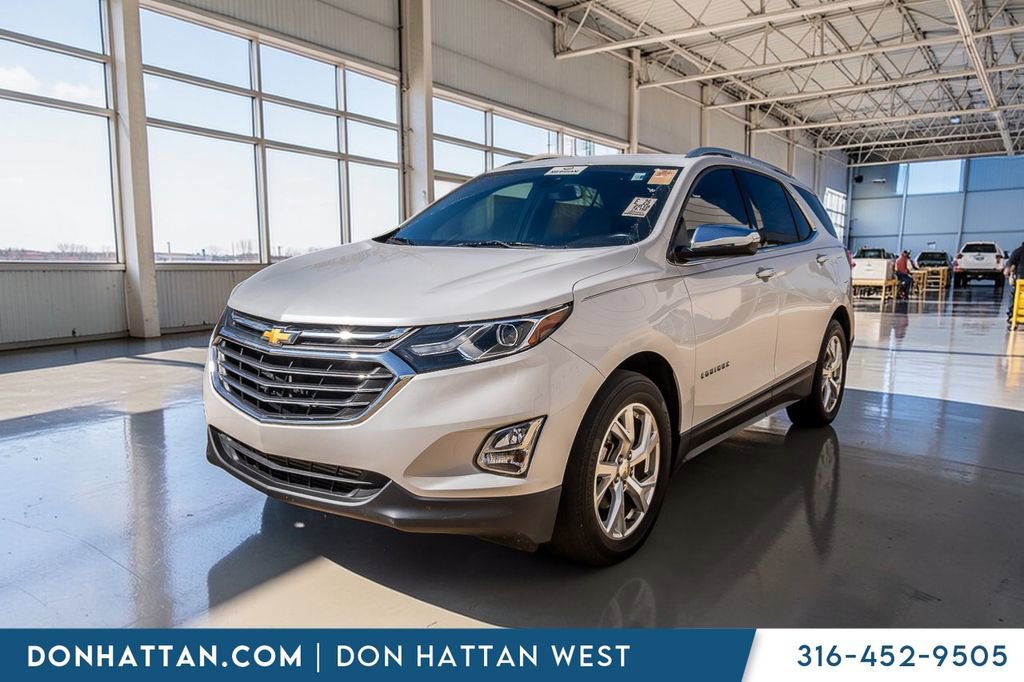 Used 2025 Volkswagen Atlas SE image 24