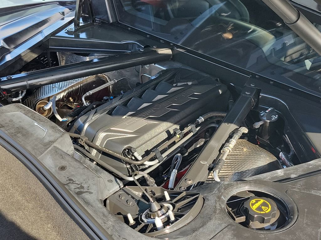 Used 2025 Chevrolet Corvette Stingray Coupe w/ Z51 Performance Package image 10