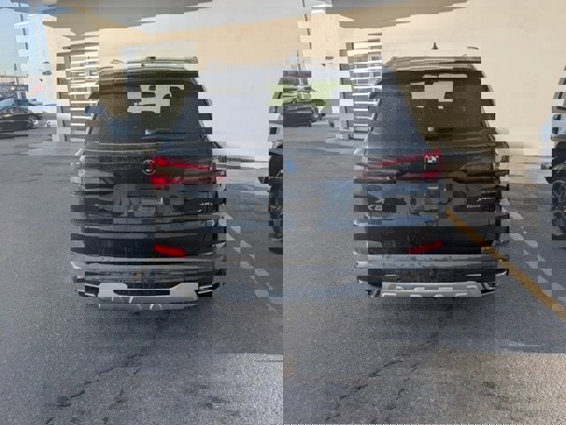 Used 2022 BMW X5 xDrive45e image 7