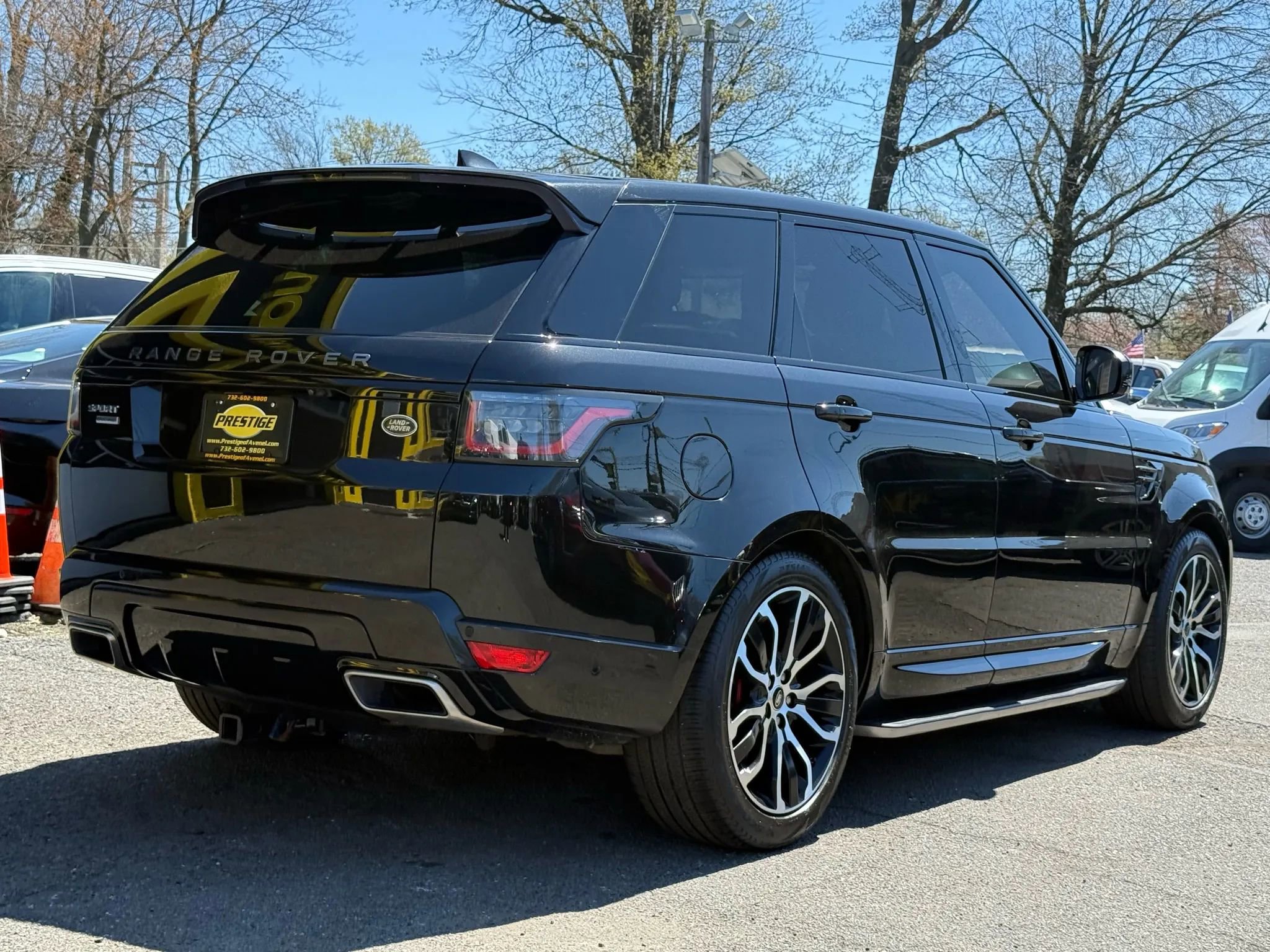Used 2018 Land Rover Range Rover Sport Supercharged AWD/4WD image 6