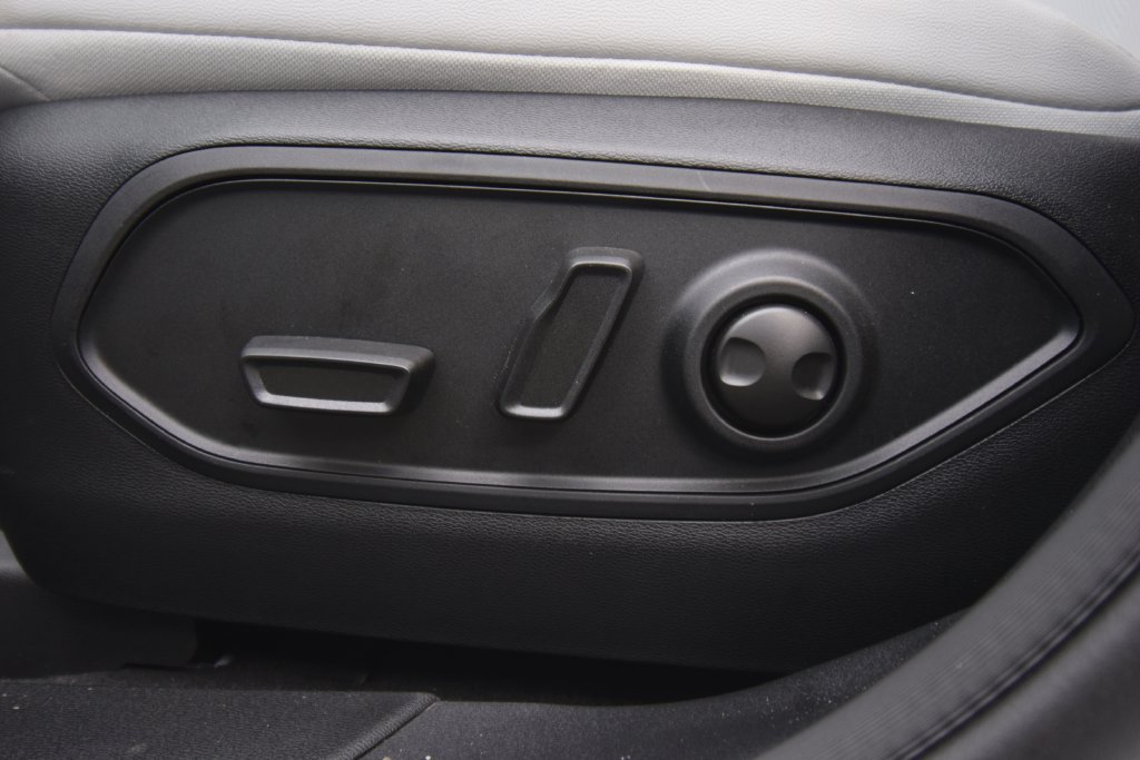 New 2026 Jeep Cherokee Limited AWD/4WD image 39