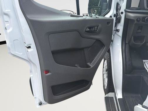 Used 2025 Ford Transit 250 Low Roof w/ Exterior Upgrade Package RWD image 10