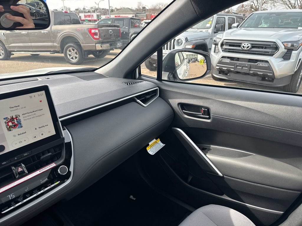 New 2026 Toyota Corolla Cross SE image 31