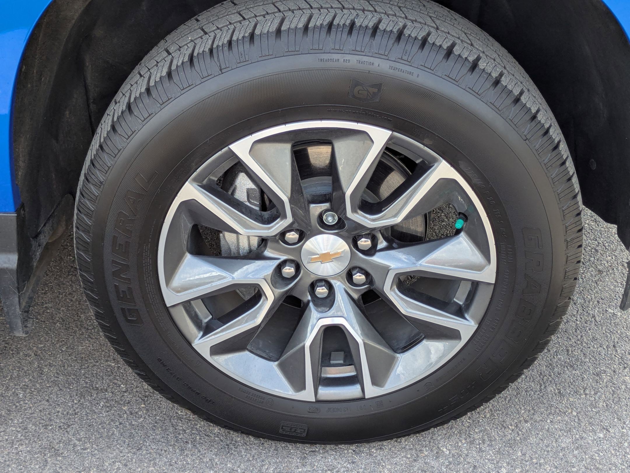 Used 2025 Chevrolet Silverado 1500 LT image 32