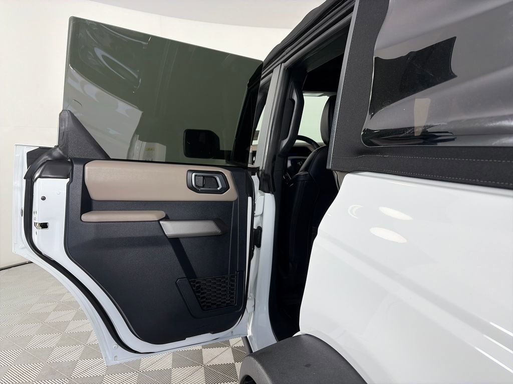 Certified 2022 Ford Bronco Wildtrak AWD/4WD image 12