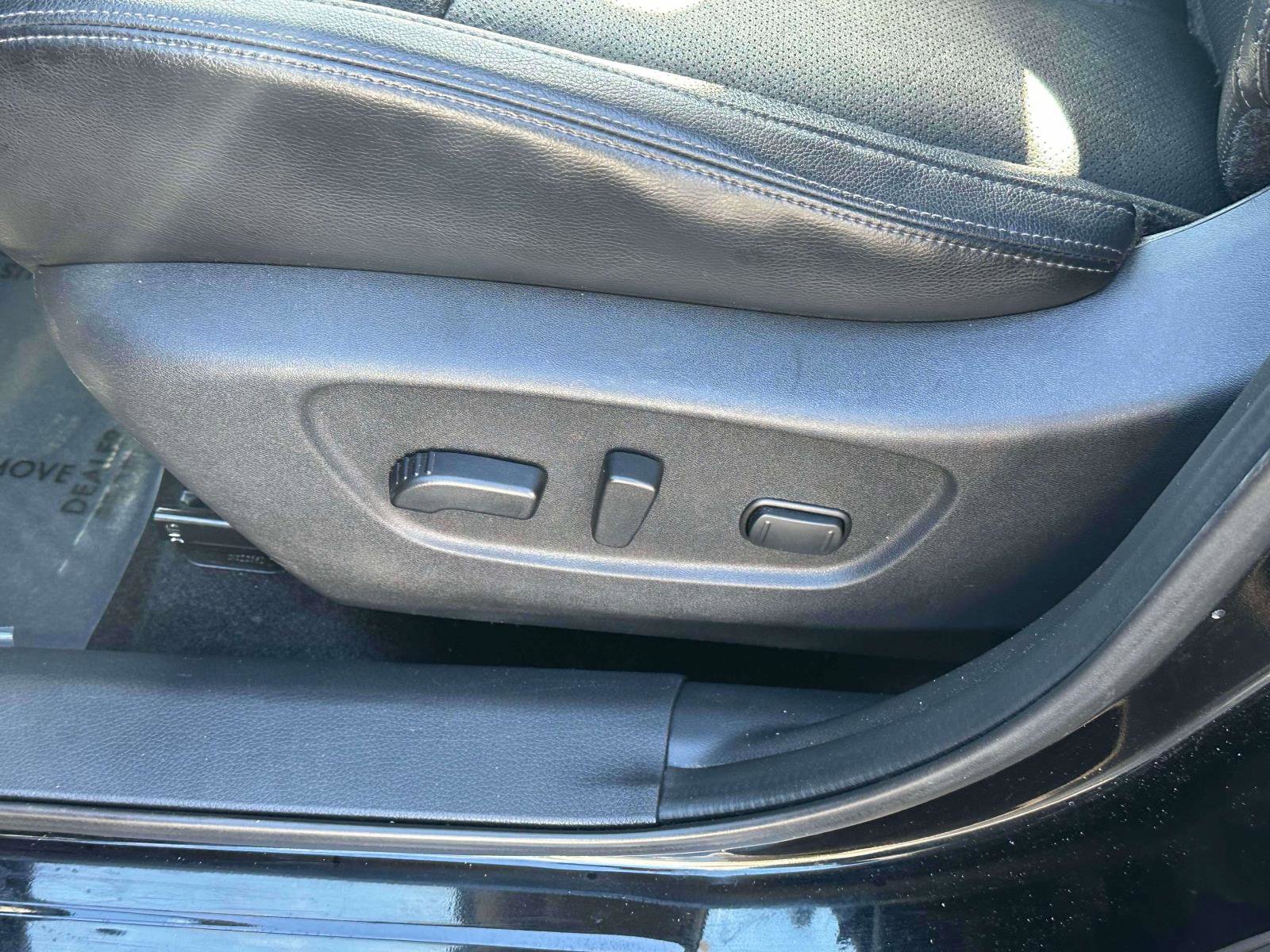 Used 2022 Nissan Rogue Sport SL w/ Premium Package image 20