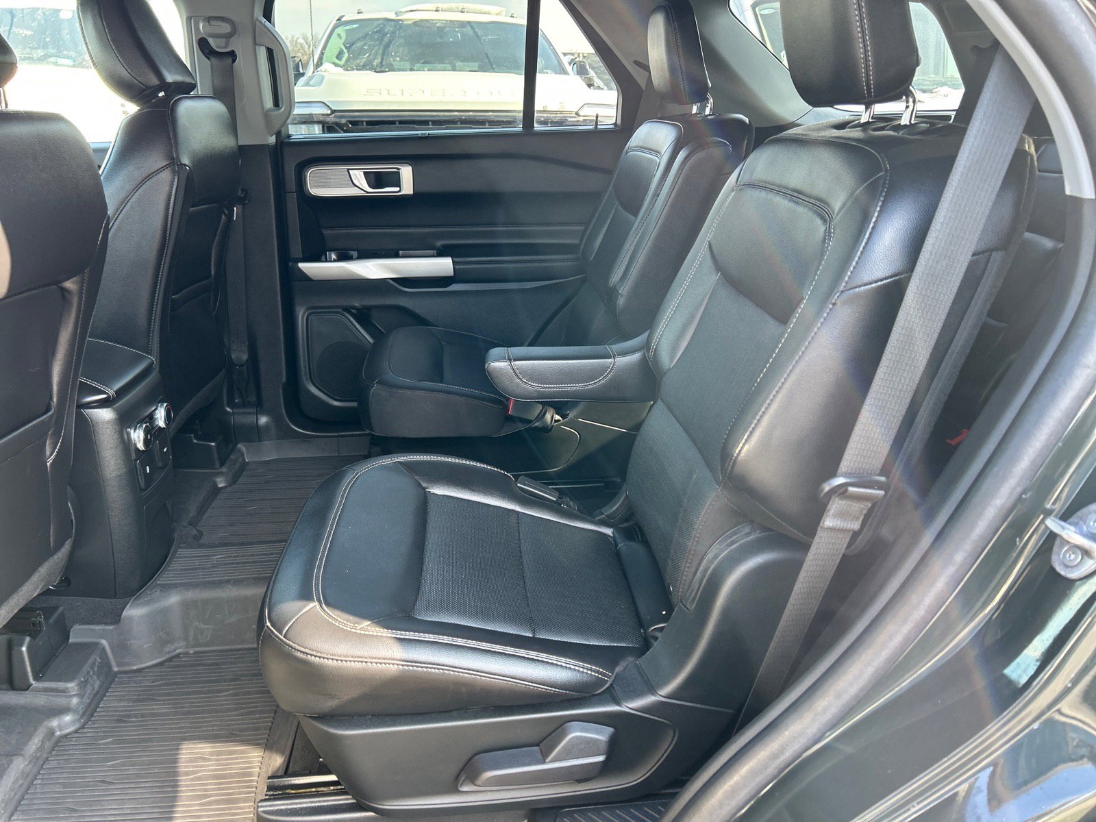 Certified 2023 Ford Explorer Limited image 10