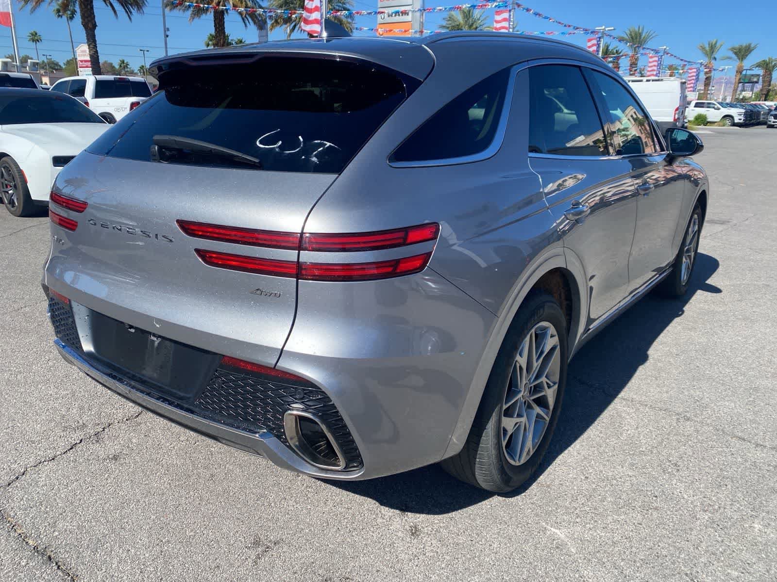 Used 2025 Genesis GV70 2.5T AWD/4WD image 6
