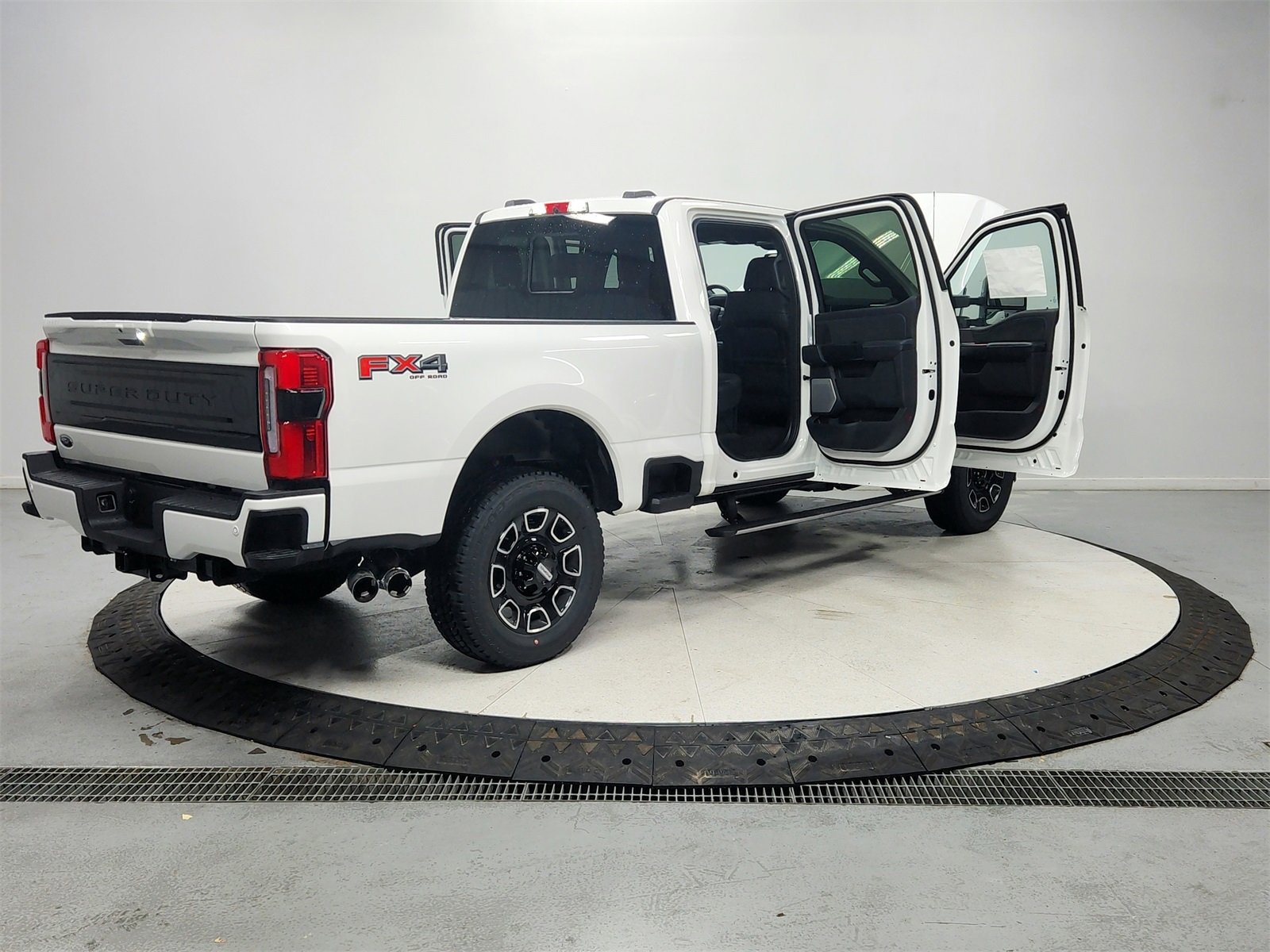 New 2026 Ford F350 Platinum image 16