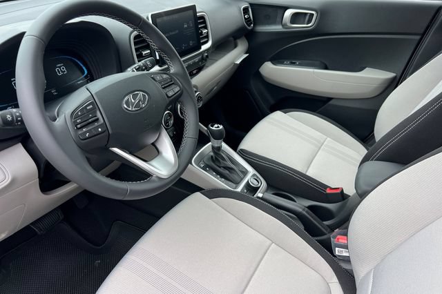 New 2026 Hyundai Venue SEL FWD image 9