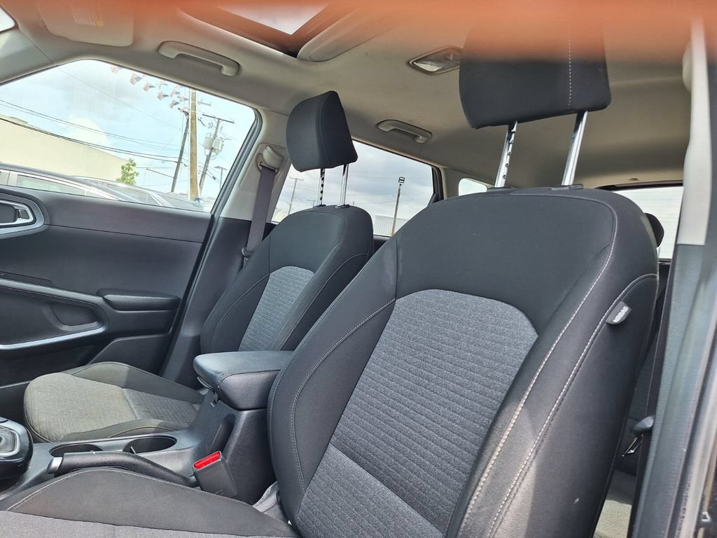Used 2020 Kia Soul GT-Line w/ GT 2.0L Power Sunroof Package FWD image 21