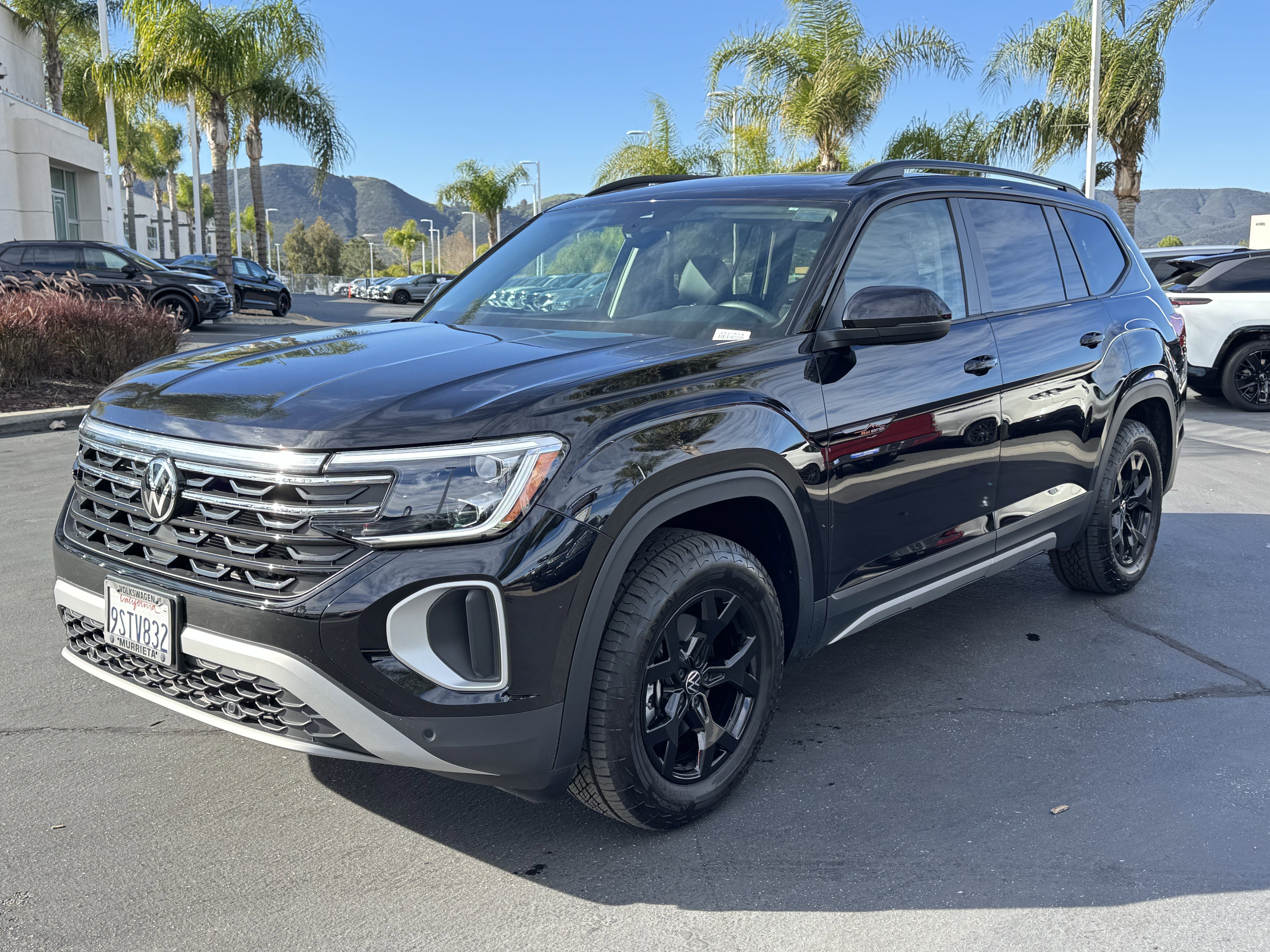 Certified 2025 Volkswagen Atlas Peak Edition SE image 5