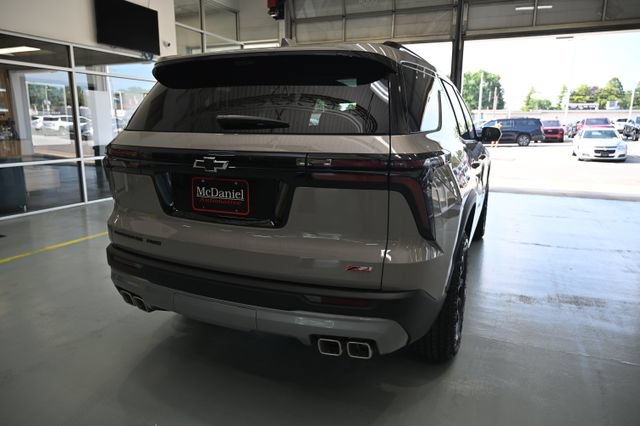 New 2026 Chevrolet Traverse Z71 w/ Enhanced Driving Package AWD/4WD image 5