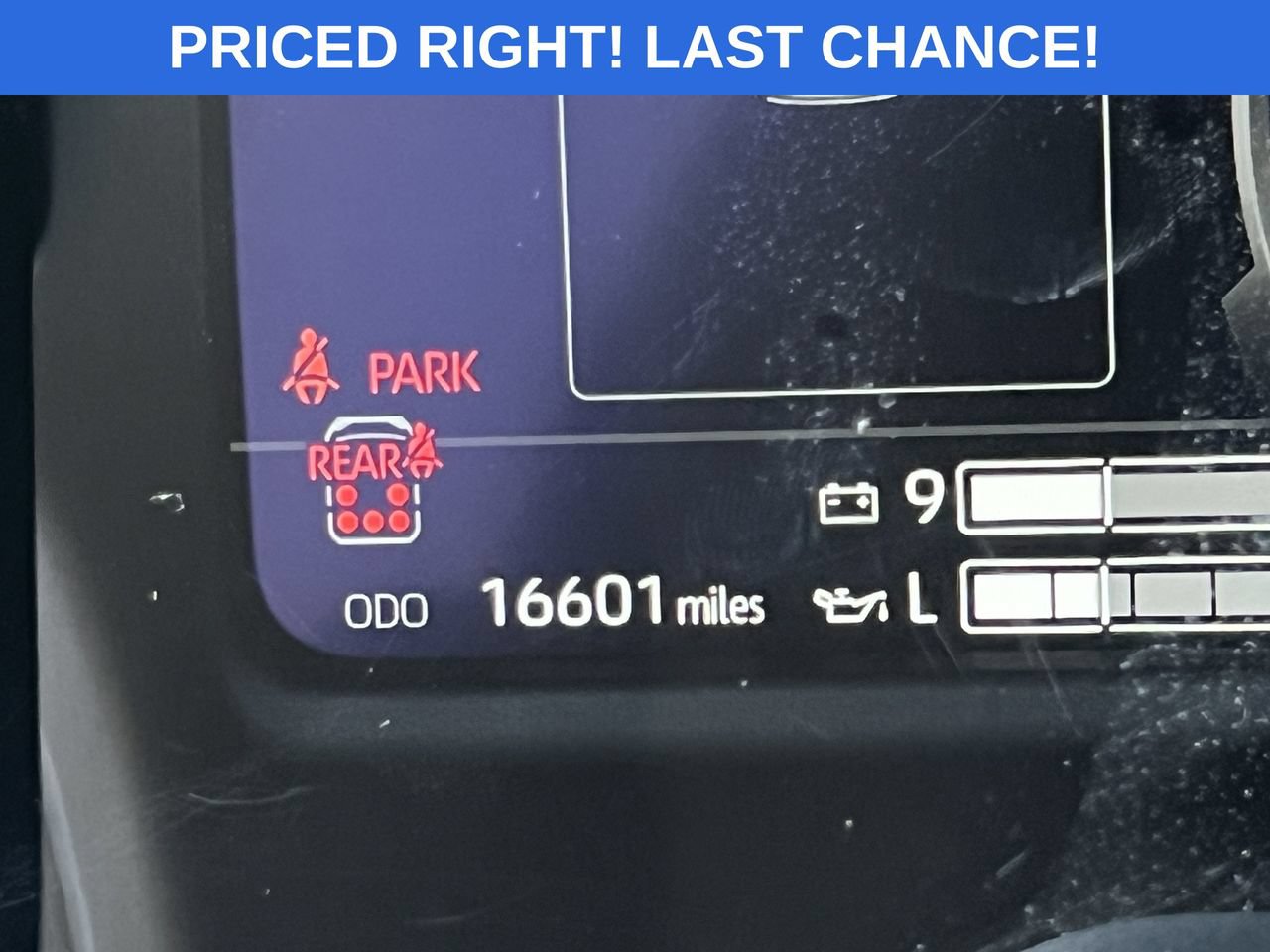 Used 2025 Toyota Sequoia Platinum AWD/4WD image 14