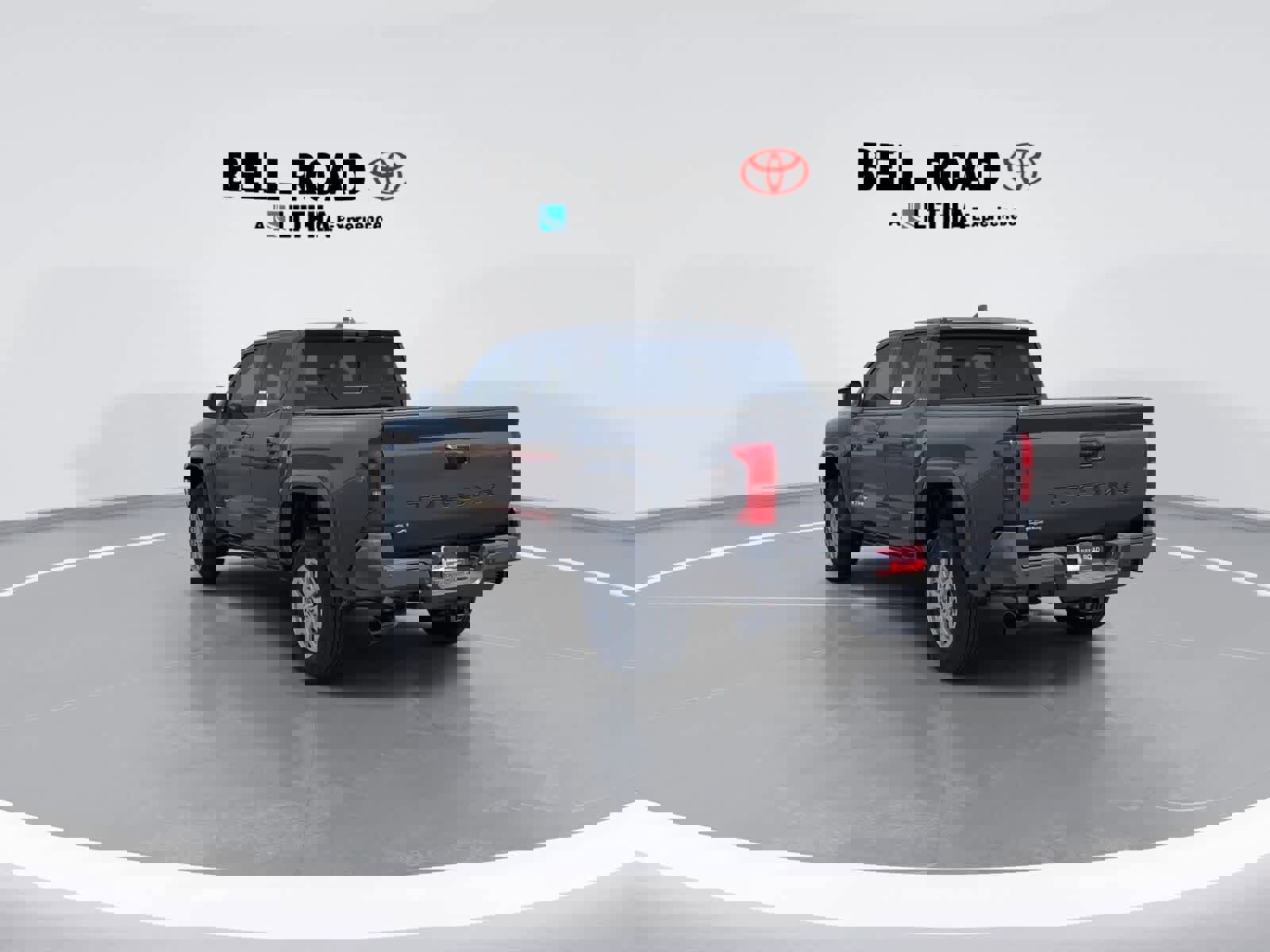 Used 2025 Toyota Tacoma SR5 image 6