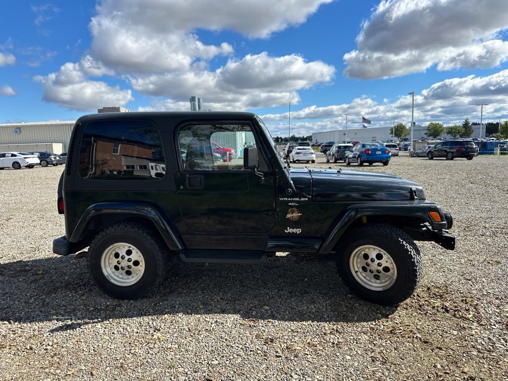 Used 1998 Jeep Wrangler Sahara AWD/4WD image 13