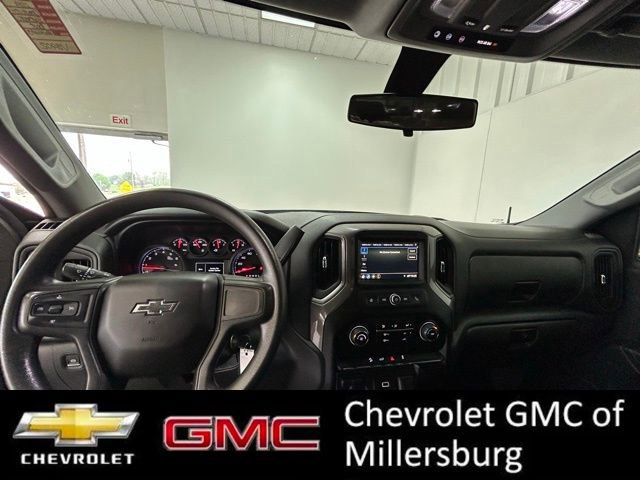 Used 2019 Chevrolet Silverado 1500 Custom Trail Boss w/ Custom Convenience Package AWD/4WD image 17
