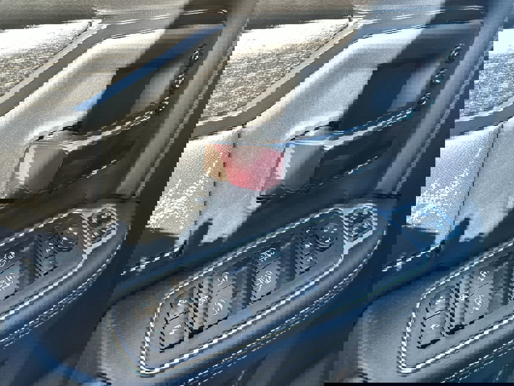 Used 2024 RAM 2500 Limited image 13