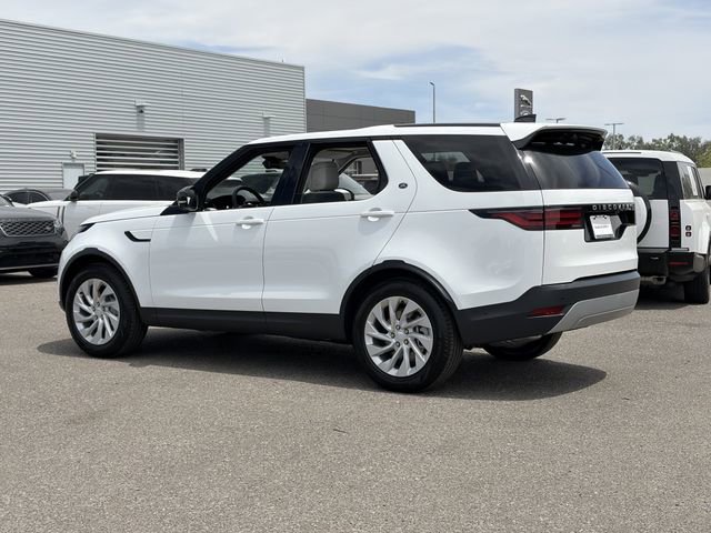 New 2026 Land Rover Discovery S AWD/4WD image 21