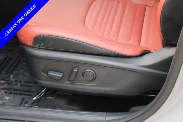 Used 2025 Kia Sportage SX image 17